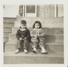 Donnie and Sherrie Yanko, 1957 thumbnail