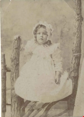 Unidentified girl, [1860-1900] thumbnail