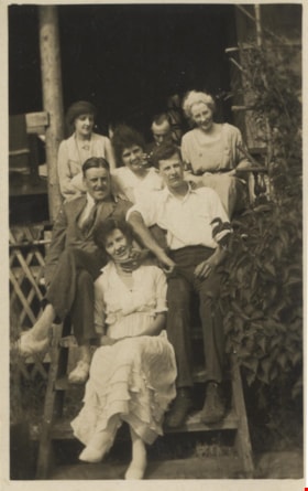 Group portrait on the steps, [between 1915 and 1920] thumbnail