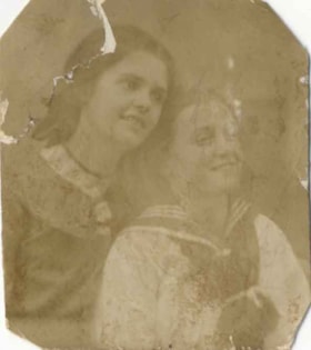 Charlotte Vidal and unidentified girl, [1911 or 1918] thumbnail