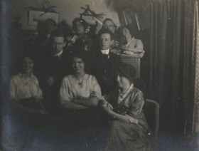 Charlotte Vidal and unidentified men and women, [between 1915 and 1925] thumbnail