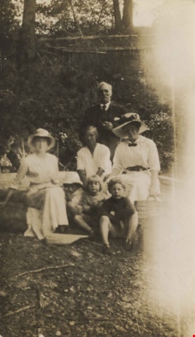 Group at Yellow Point, [between 1900 and 1920] thumbnail