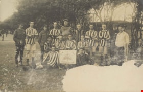 Unidentified sports team, 1916 thumbnail
