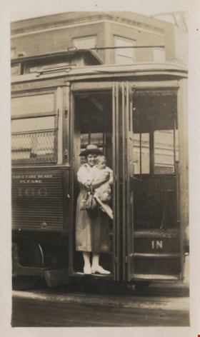 Charlotte and David Hill on a train, [1921 or 1922] thumbnail