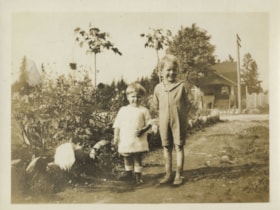 Dave and Lesley, 1927 thumbnail