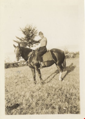 David Hill riding 'Abby', 1936 thumbnail
