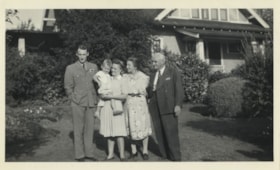 Cunningham family, 1944 thumbnail