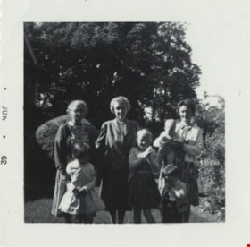 Green family visit to Burnaby, June 1962 thumbnail