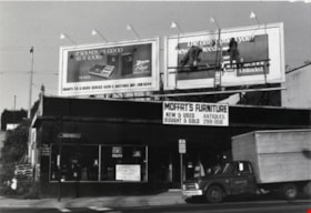 Billboards at Hastings and Boundary, November 1, 1976 thumbnail