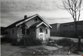House on Norland Avenue, October, 1976 thumbnail