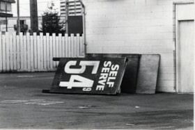 Gasoline Price Sign, October 6, 1976 thumbnail