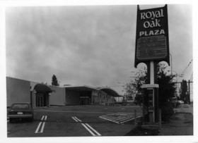 Royal Oak Plaza, October 9, 1977 thumbnail