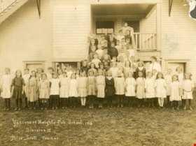 Vancouver Heights Public School, 1912 thumbnail