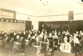 Div 1 Gilmore Avenue School, 17 Mar. 1920 thumbnail