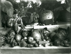 Vegetable display, [September 1914] thumbnail