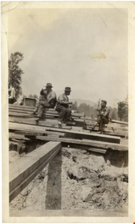 Labourers, [1919] thumbnail