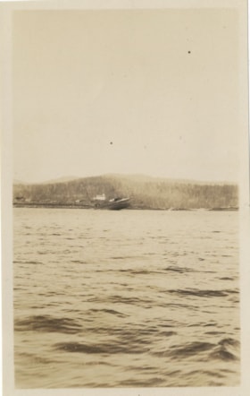 Sinking ship, [1919] thumbnail