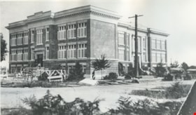 Gilmore Avenue School, [192-?] (date of original), copied 1977 thumbnail
