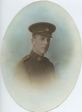 Soldier wearing a Lord Strathcona Horse Cavalry badge, [between 1914 and 1918] thumbnail
