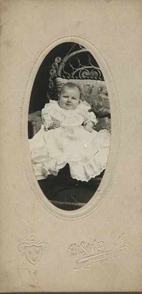 Glairly Isabel McKay, [189-] thumbnail