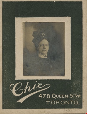 Woman in a large hat, [189-] thumbnail