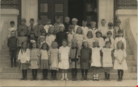 Class on the front steps of Gilmore Avenue School, [1915] thumbnail