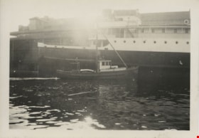 Docked ship and boat, September 1939 thumbnail