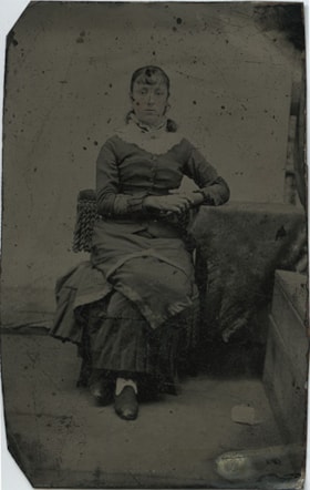 Seated woman, [187-] thumbnail