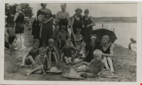 Group of swimmers at the beach, [between 1910 and 1925] thumbnail