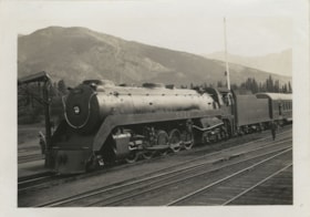 CP 5924 at Banff, [after 1938] thumbnail