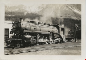 Locomotive no. 5811, [after 1919] thumbnail