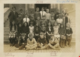 Students at Douglas Road School, 1926 thumbnail