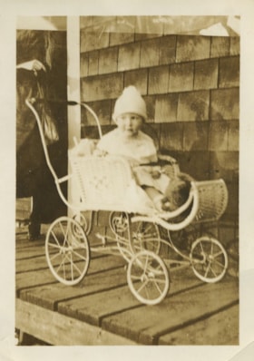 Terrence Hannigan in a carriage, 1923 thumbnail