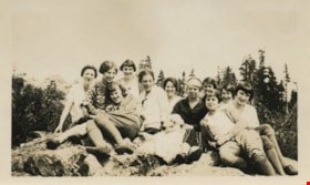 Women on a rocky cliff, 1926 thumbnail