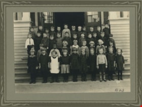 Division XIII at Kingsway West School, 1923 thumbnail