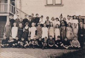 Students at Douglas Road School, 1920 thumbnail