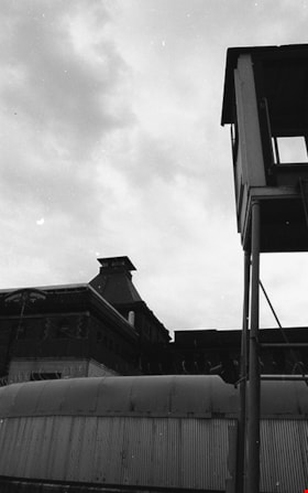 Guard tower and fence outside of west wing yard, 1991 thumbnail