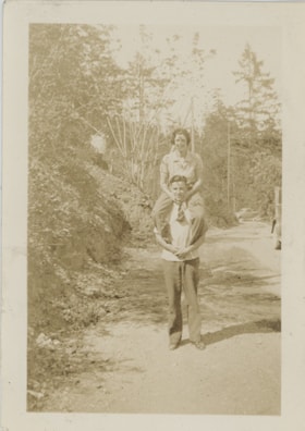Ruby on shoulders of Crichton Hawkshaw, 1936 thumbnail