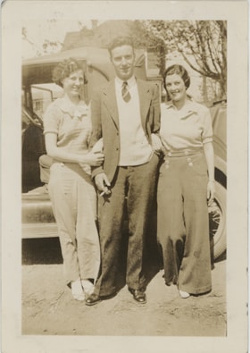 Marie, Crichton Hawkshaw and Ruby, 1936 thumbnail