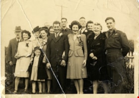 Marion Root and Stan Dineen's wedding, 7 Nov. 1945 thumbnail