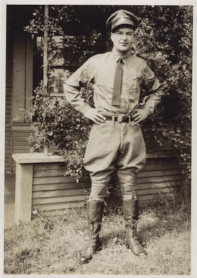 Theodore Olaf Brue in uniform, [1941] (date of original) thumbnail