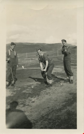 Soldiers playing golf, [1941] thumbnail