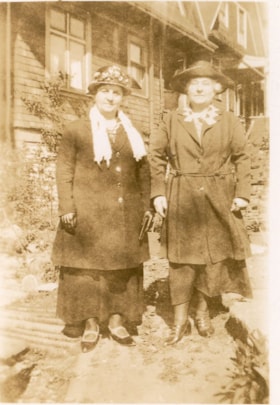 Catherine Rumble and her friend, [1910] (date of original) thumbnail