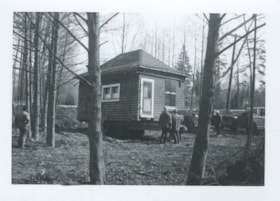 Irvine house being installed, April 6, 1975 thumbnail