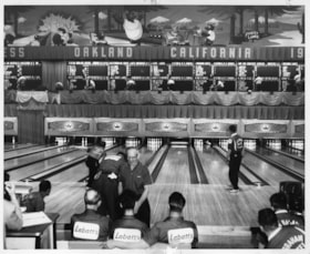 Bowling tournament in California, [196-?] thumbnail