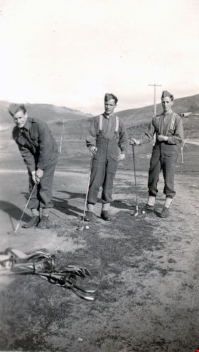 Soldiers playing golf, [1944] thumbnail