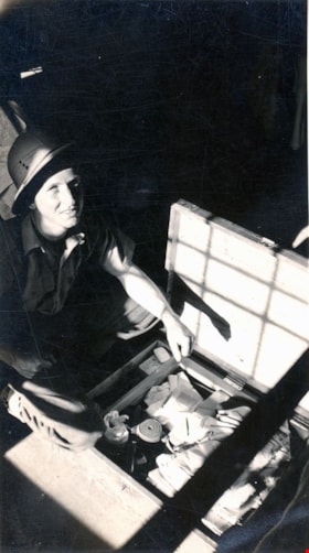 Frank Battersby in uniform, [1944] thumbnail