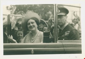 Queen Elizabeth and King George VI, 1939 thumbnail