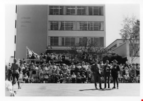 Crowd at Royal visit to Burnaby Municipal Hall, 7 May 1971 thumbnail