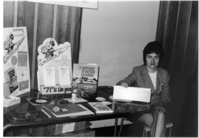 Mary Trainer with Centennial memorabilia, July 1971 thumbnail